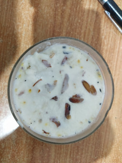 पोहा आइसक्रीम (poha ice cream recipe in Hindi) रेसिपी मुख्य फोटो