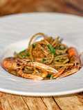 Spaghetti con Scampi, Porcini e Pomodorini Gialli