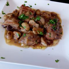 A picture of Chicken thy mushroom.