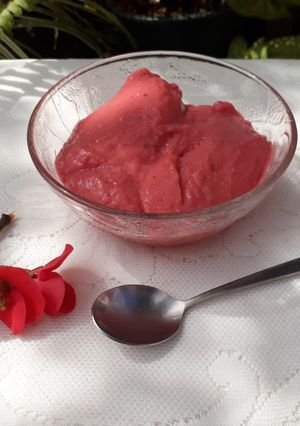 Una foto de Crema de frutillas