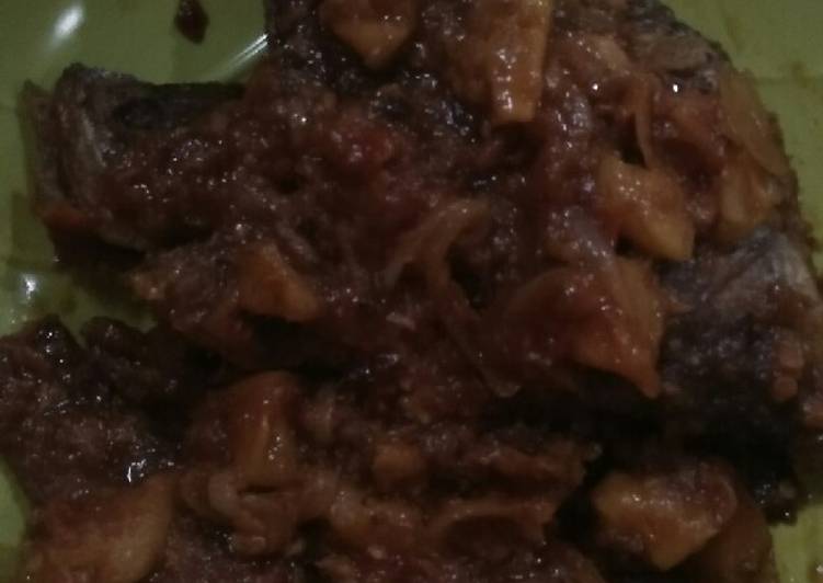 Cara termudah untuk Terbaik Makan di DimeGurame asam pedas manis