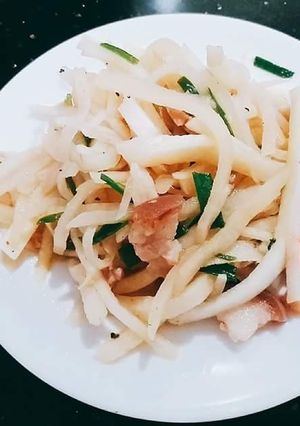 Hình của món Củ đậu xào thịt.