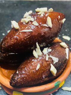 রাঙা আলুর ভাজা পিঠে(ranga aloo r bhaja pithe recipe in Bengali) রেসিপির প্রধান ছবি