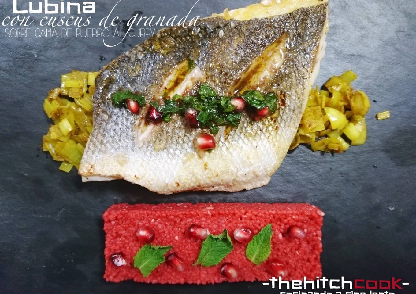 Lubina con cuscus de granada sobre cama de puerro al curry