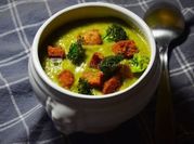 Une photo de soupe aux choux