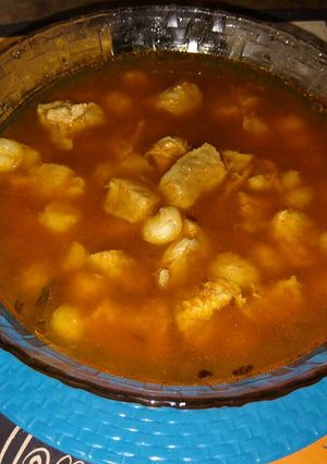 Una foto de Pozole rojo