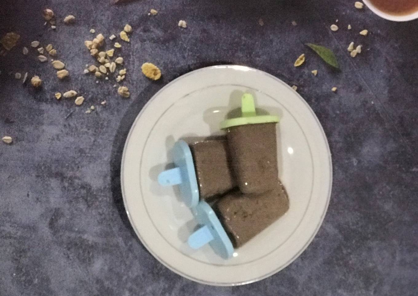 Banana Oreo Popsicle