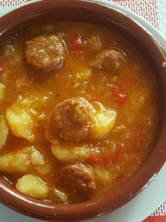Una foto de Cazuela patatas con chorizo