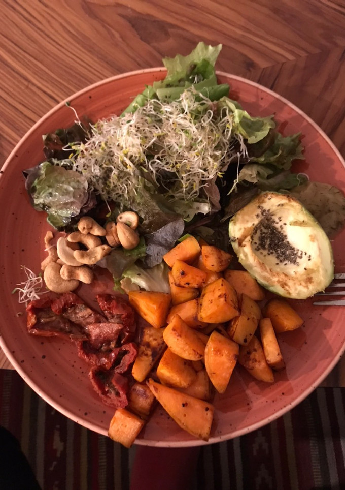 Una foto de Ensalada caliente