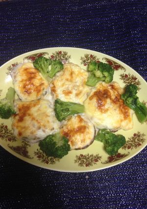Una foto de Hongos Shiitake Relleno con Salsa Bechamel y Queso!!