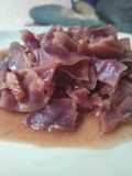 Col Lombarda con manzana, almendras y azafrán