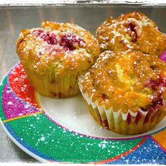 A picture of Sugar-Crusted Raspberry Muffins.