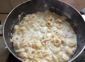 Foto principal de Raviolis con nata