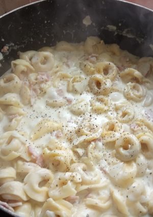 Una foto de Raviolis con nata