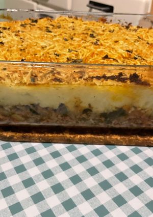 Une photo de Parmentier de panais au bœuf, tomates et courgette