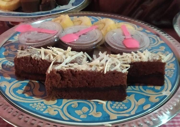 Langkah Mudah untuk Menyiapkan Brownies Kukus yang Enak Banget