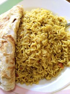 Indomie da kwai ainihin hoton girkin