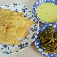 A picture of Fafda.