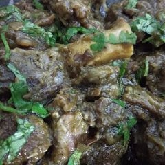 Mutton in green gravy A picture of Mutton in green gravy.