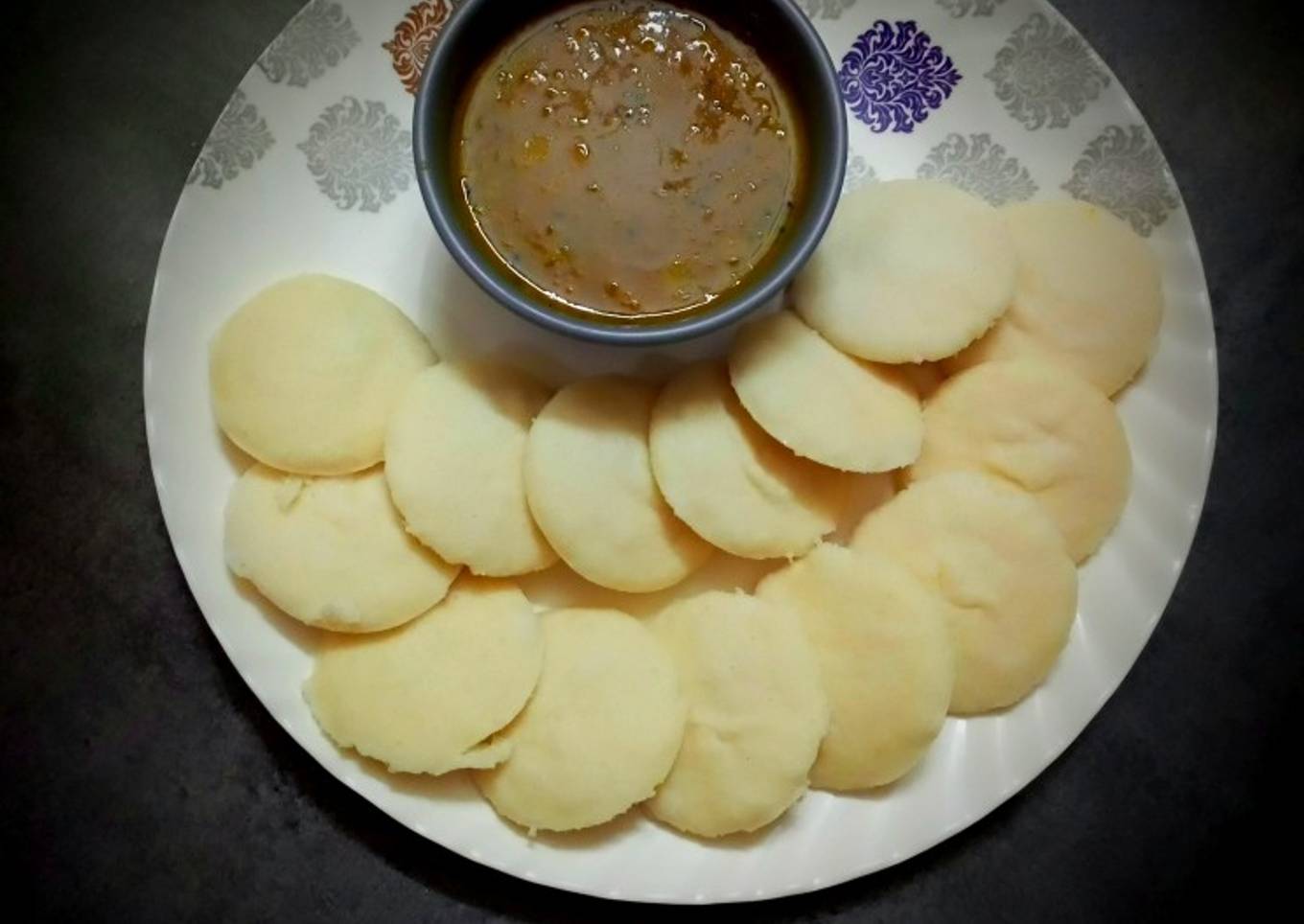 Instant rava idli