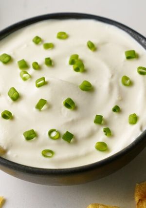 A picture of Homemade Sour Cream.