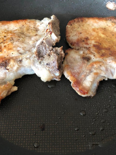 Una foto de Unicas y fáciles chuletitas de cerdo