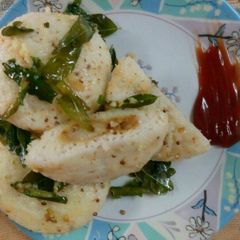 Stuffed rawa idli A picture of Stuffed rawa idli.