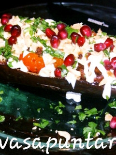 Una foto de Berenjena asada templada (Fatteh bathenjan) فتّة,