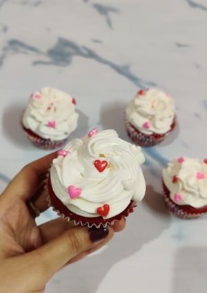 A picture of Red Velvet Cupcakes.
