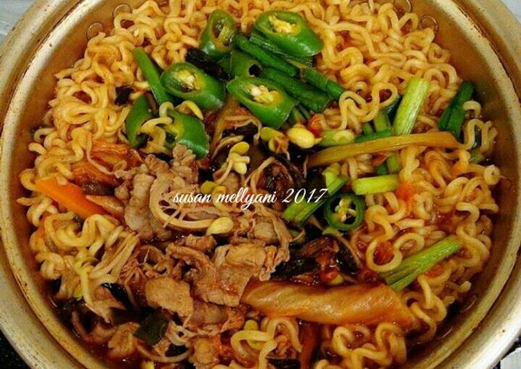 Rahasia Memasak Kimchi Ramyoen Yang Enak