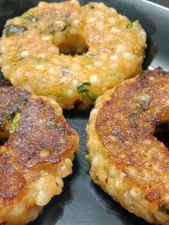 સાબુદાણા વડા (Sabudana Vada Recipe In Gujarati) રેસીપી મુખ્ય ફોટો
