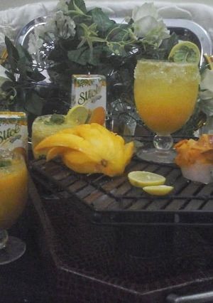 A picture of Mango mojito.