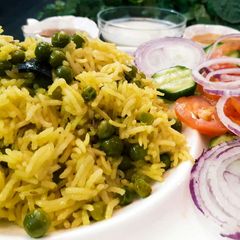 A picture of Matar Chawal.
