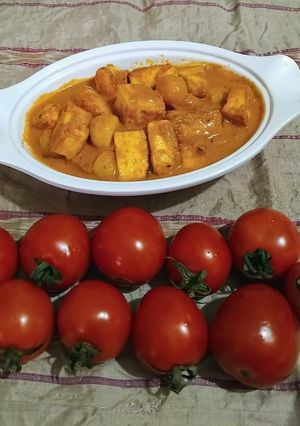 A picture of Paneer Potato Curry.