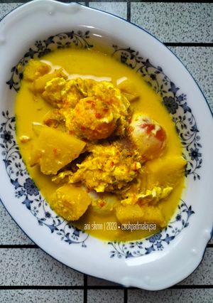 Gambar Masak Lemak Nenas Telur Masin