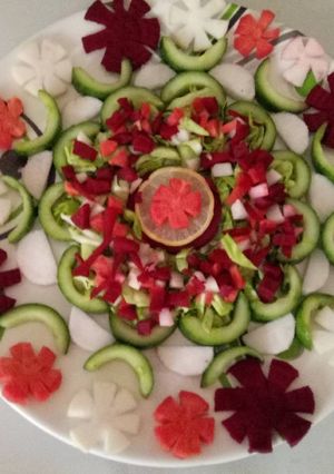 A picture of Tricolor salad.