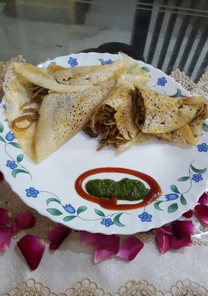 A picture of Noodles dosa wrap.