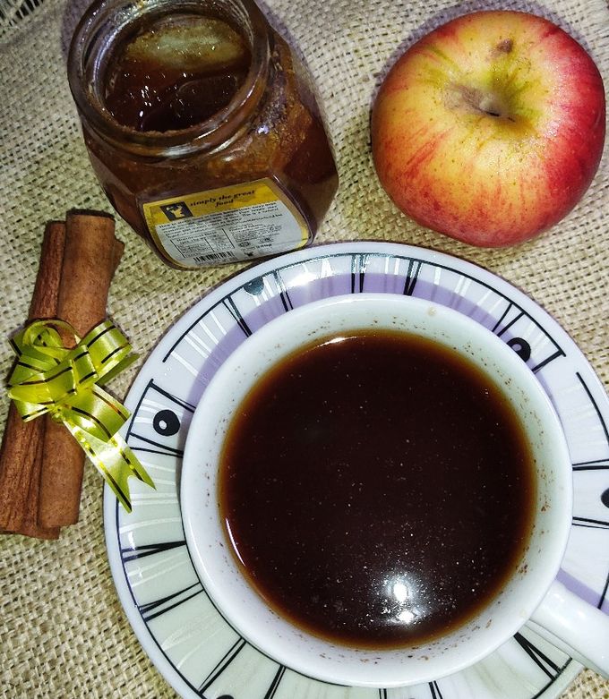 Apple Tea 🍵 Recipe by Bushra Mazhar - Cookpad