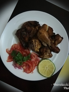 A picture of Honey mustard baked chicken.