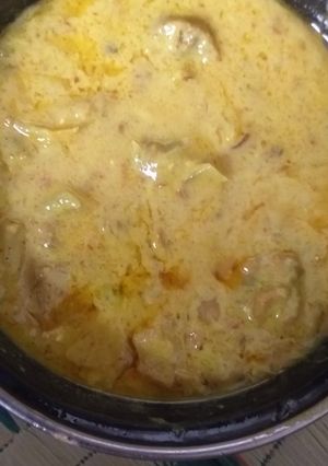 A picture of Punjabi Kadhi pakoras.