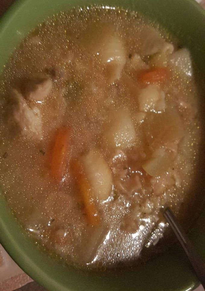 Una foto de Sopa de Pollo (a mi manera)