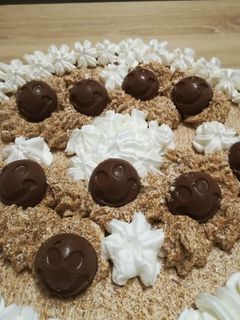 "Ezer-arc" torta gluténmentesen recept fotója