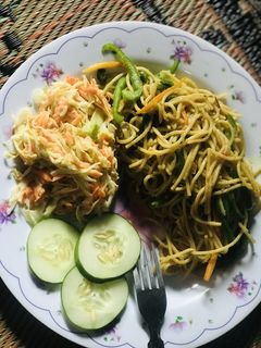 A picture of Stir fry spaghetti.