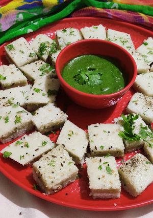 સેન્ડવિચ ઢોકળા (Sandwich Dhokla Recipe In Gujarati) રેસીપી મુખ્ય ફોટો
