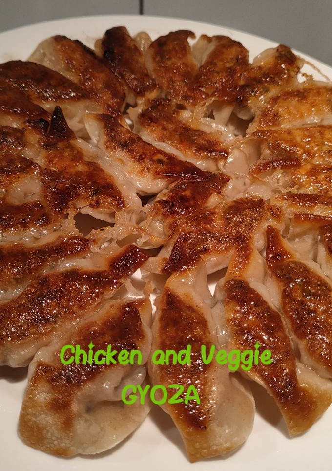 Foto resep Chicken and Veggie GYOZA