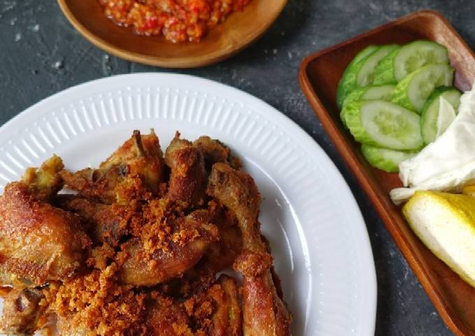 Resep Ayam Goreng Ungkep Santan Oleh Amanda Chastity Cookpad