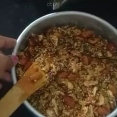 A picture of Dry fruits sweet.