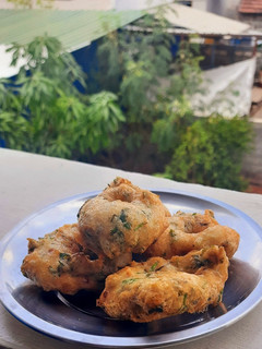 உளுந்து வடை/ medu vada reciep in tamil செய்முறை முக்கிய புகைப்படம்