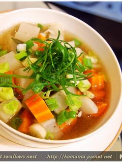 黑木耳雙色蘿蔔湯.柯媽媽の植物燕窩 的食譜成品照片