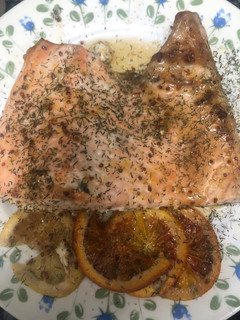 Una foto de 389. Salmón al horno con naranja y limón (principal pescado)